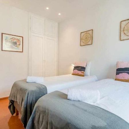 New Top Floor Apt With A Lot Of Light & Aircon Gérone Extérieur photo