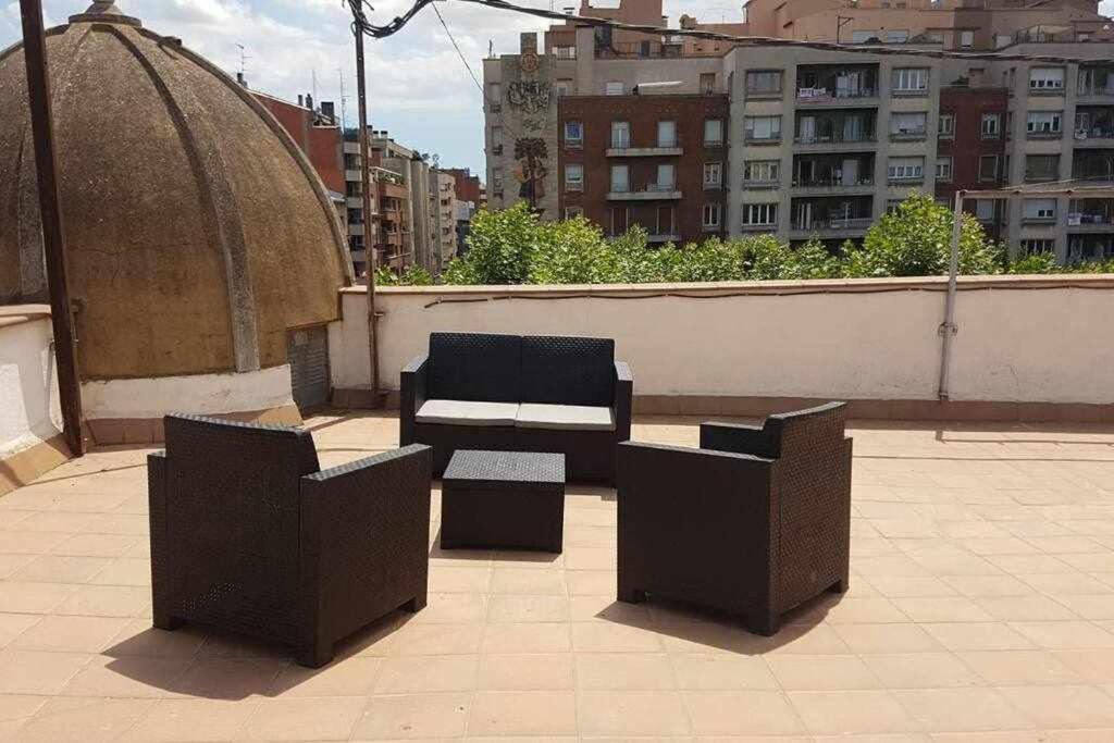 New Top Floor Apt With A Lot Of Light & Aircon Gérone Extérieur photo