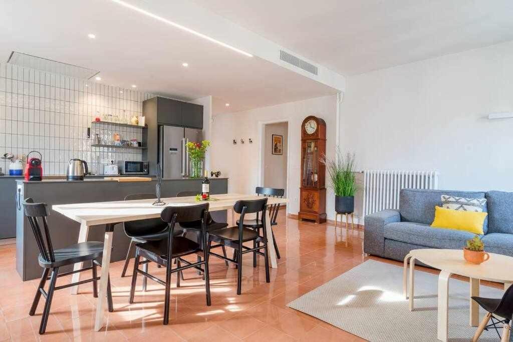 New Top Floor Apt With A Lot Of Light & Aircon Gérone Extérieur photo