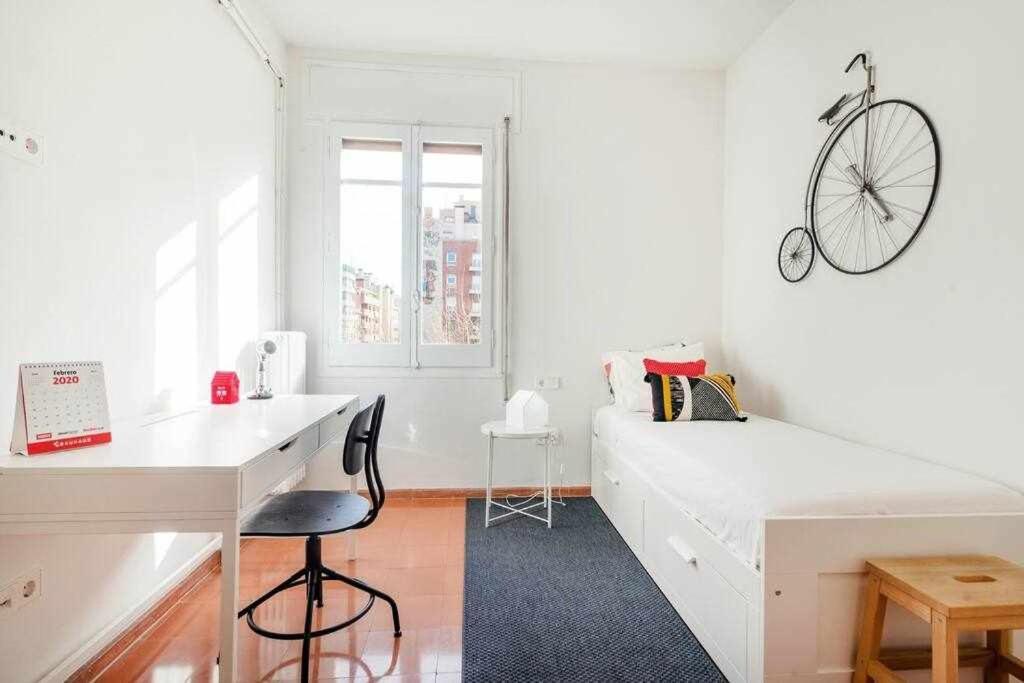 New Top Floor Apt With A Lot Of Light & Aircon Gérone Extérieur photo