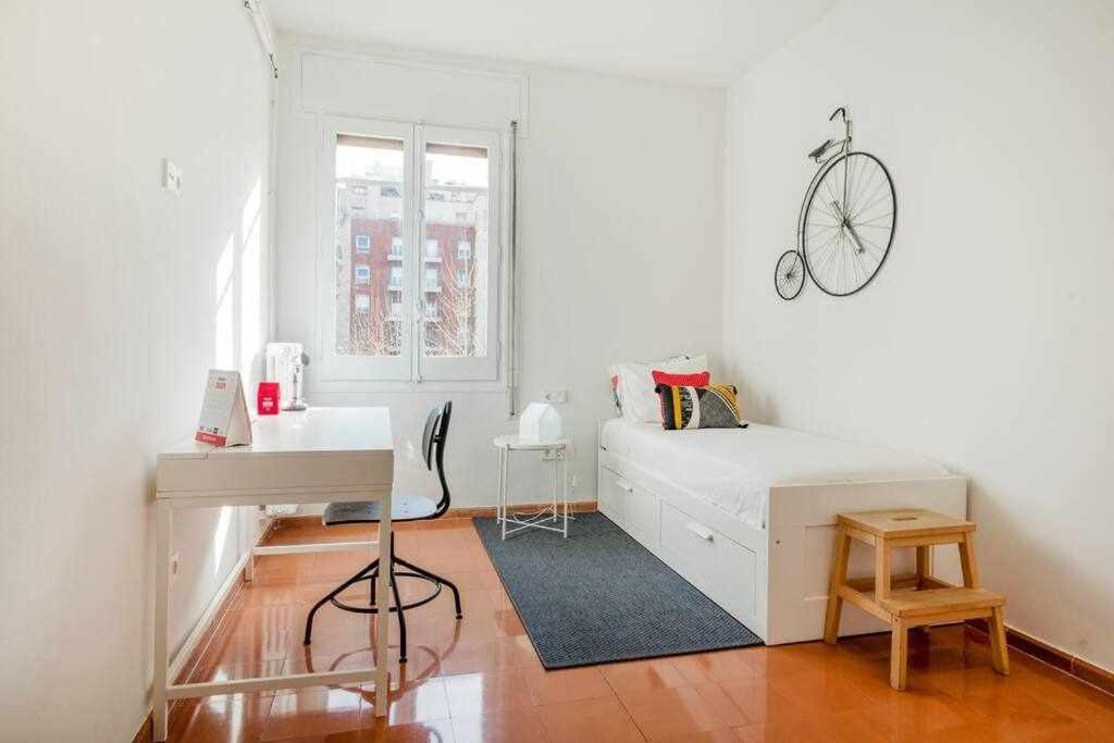 New Top Floor Apt With A Lot Of Light & Aircon Gérone Extérieur photo