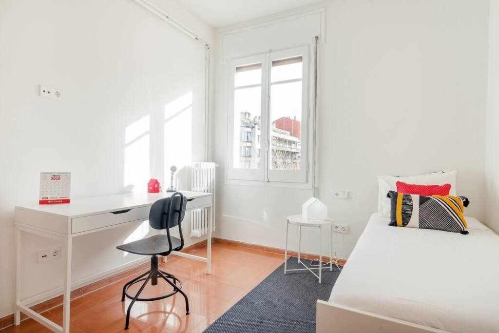 New Top Floor Apt With A Lot Of Light & Aircon Gérone Extérieur photo